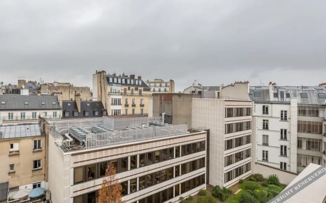 Apartment Ponthieu - Champs Elysées