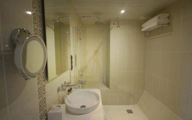 Hich Hotel Konya