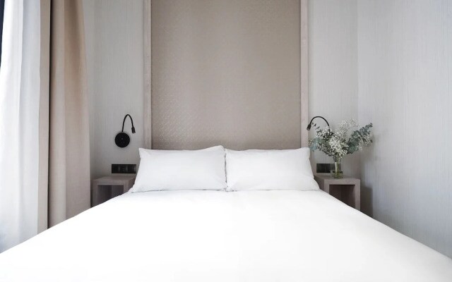 Numa Madrid Luna