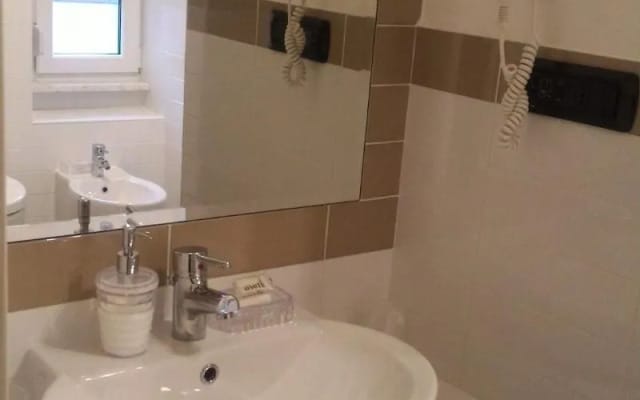 Albis Rooms Guest House