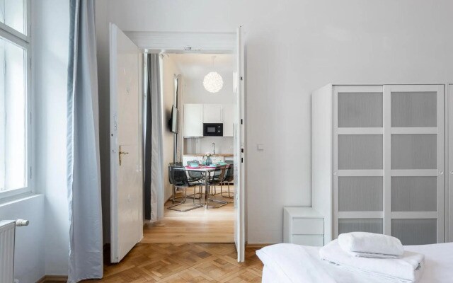 Residence Tesnov Apartment