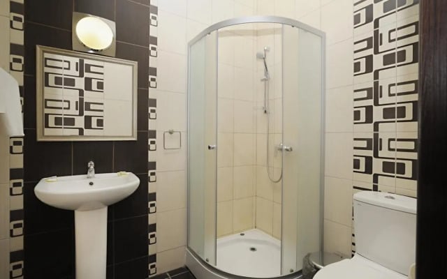 Kavkaz Hotel