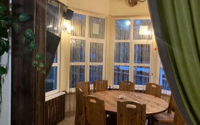 Aruchat Hotel