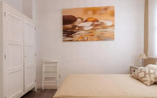 Sensacional Apartamento Junto a Palacio Real by Batuecas