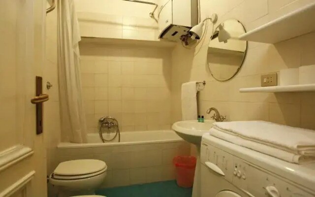 Citiesreference - Monti One Bedroom Apartment