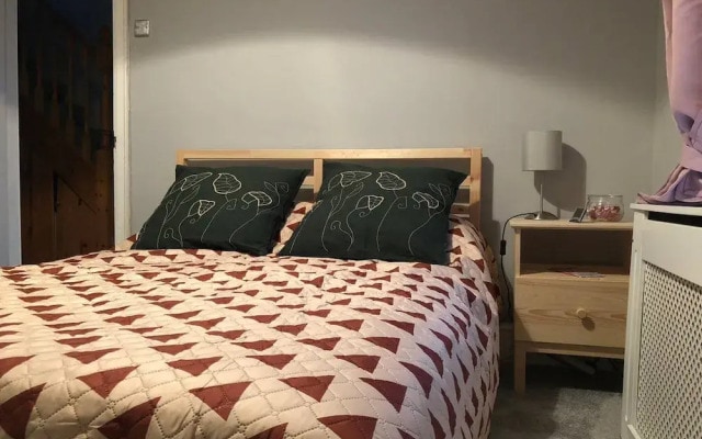 Double bedroom near Heathrow