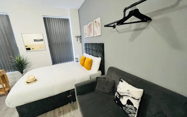 Central Stylish Studio in Liverpool City Centre