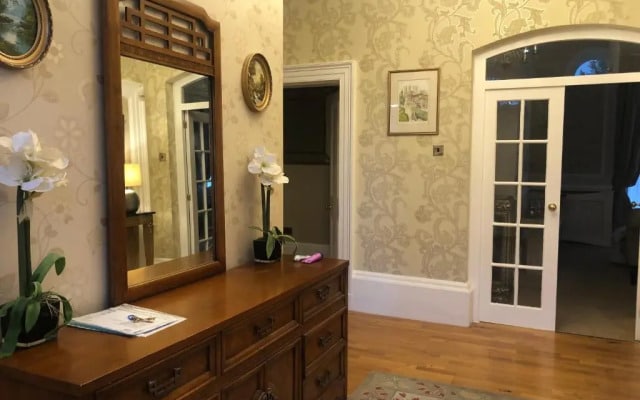 50A Clifton Garth