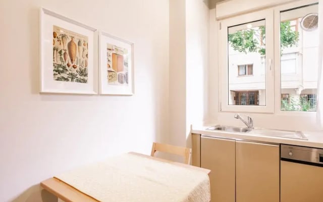 Spacious Flat 3 min to Coast and Bagdat Avenue