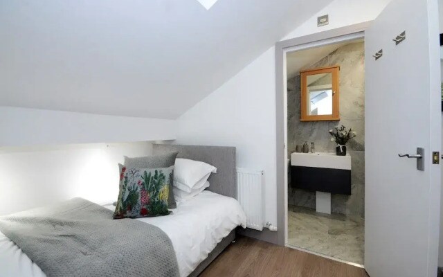 Priory Street Apartment 4