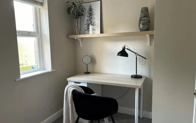 Cozy Manchester Hideaway With 2 Bedrooms