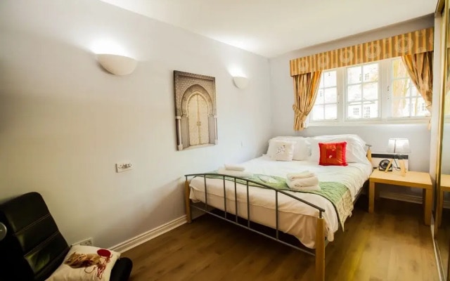 Wimbledon 2 bed 2 Bath Apartment