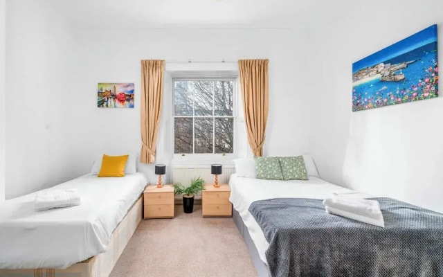 Skyvillion Canary Wharf Serenity