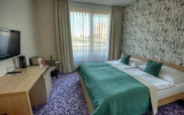 Hotel Vinice Hnanice