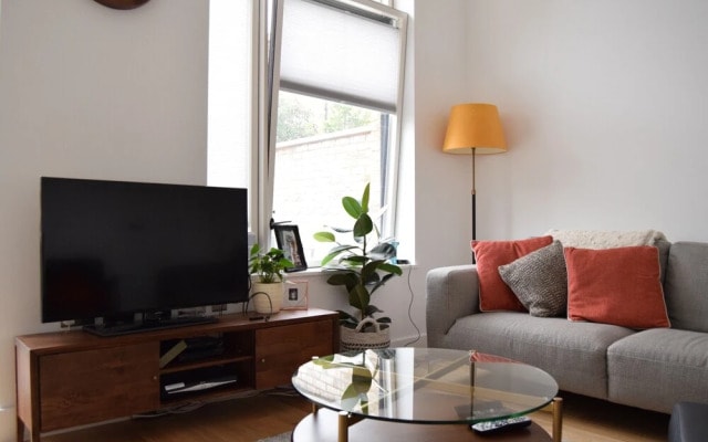 2 Bedroom House in Hackney