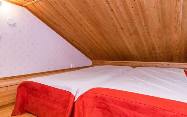 Lomapesä 10a