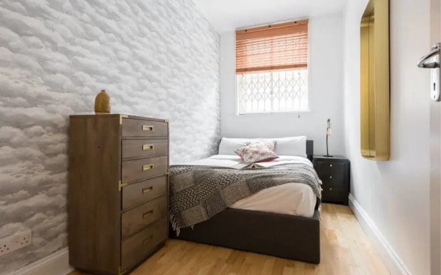 The Bayswater Gardens Bright & Central 3Bdr Home In Bayswater