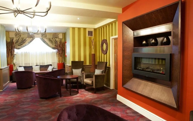 Manchester Airport Stanley Hotel by Belvilla