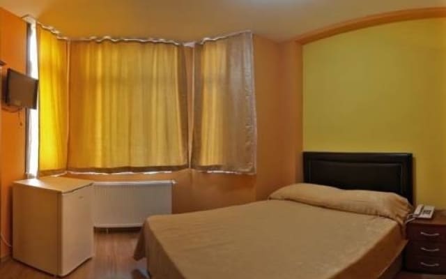 Little House Hotel