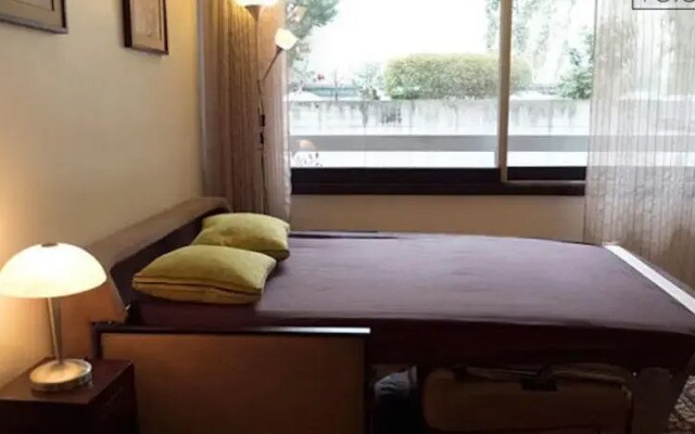 Charming and cozy Montparnasse flat