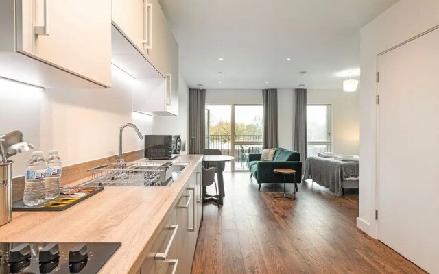 Stayo Apartments Barking Wharf