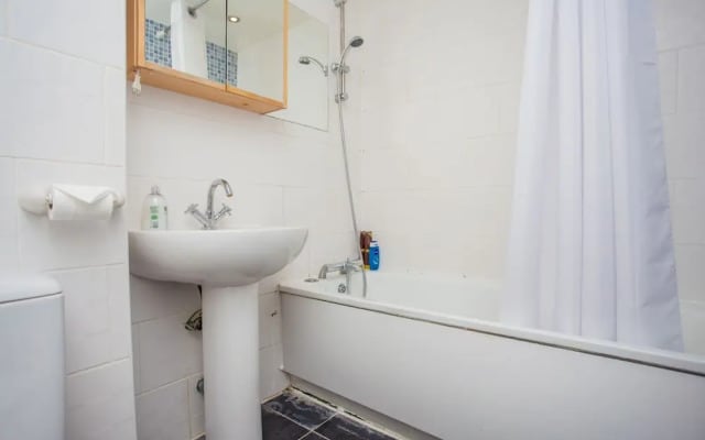 2 Bed Apartment in Bermondsey with Amazing Views