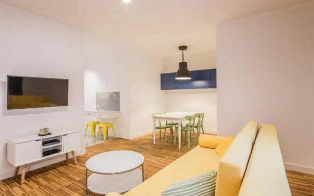 Genius Apartments