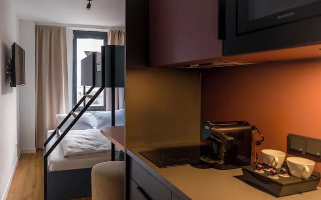Homaris Nolli Studios