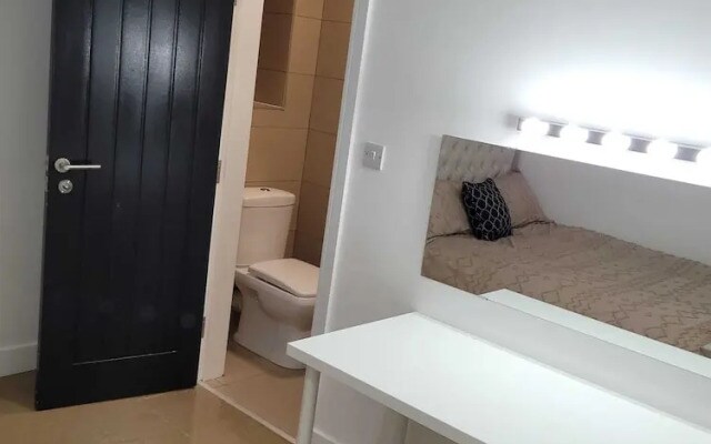 Stunning 2-bed Apartment in Manchester Built 2023