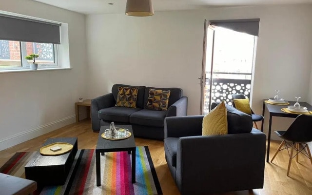 Best Priced Apartment In Hull 3