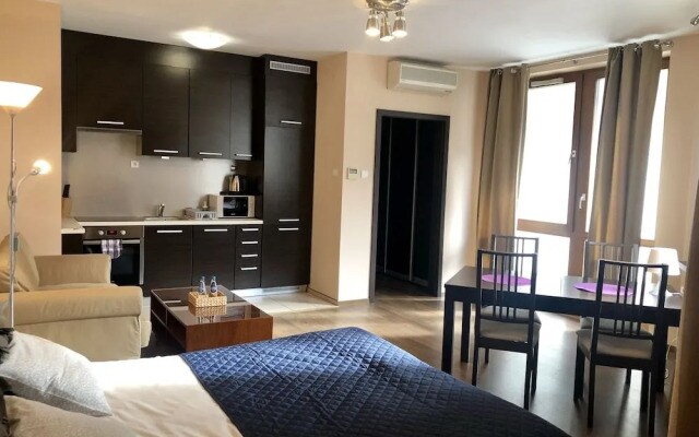 Anton Apartments