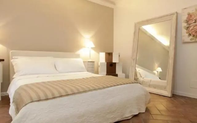 Spanish Steps Suite