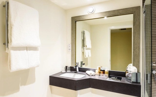 Holiday Inn Brighouse by IHG