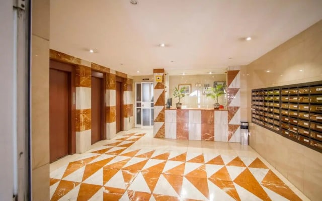 Urban District Apartments - Atocha Stylish with pool