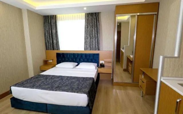 Grand Elmira Suites