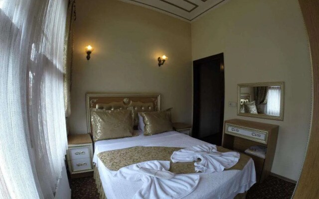 Blue Eye Suites