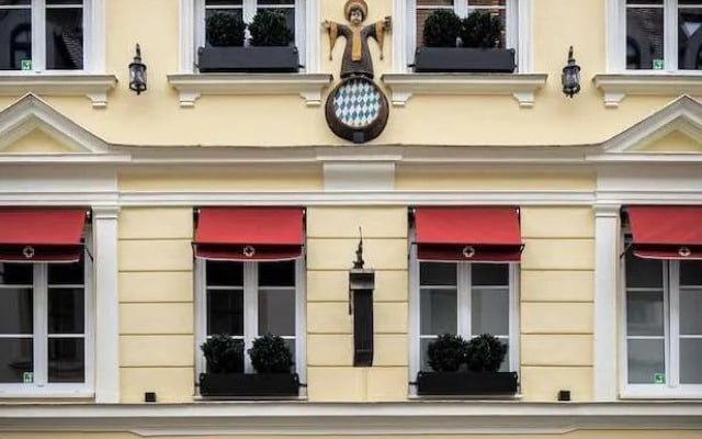 hotelImage
