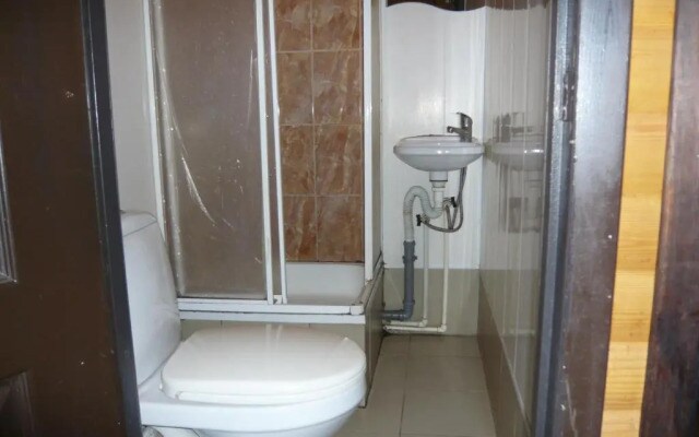 Hostel Chernyy kot