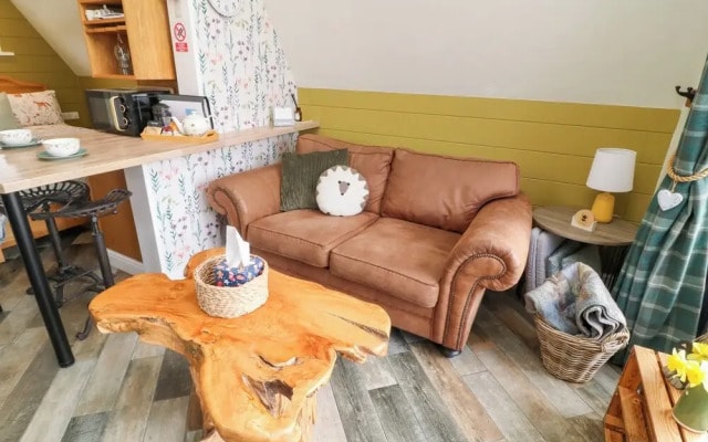 Buttercup Lodge