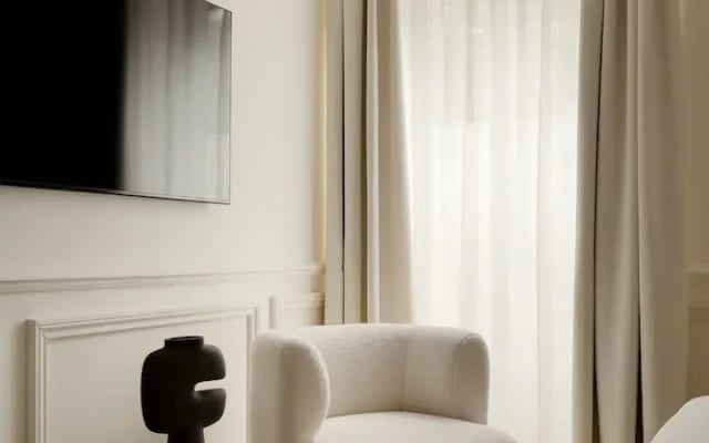 Leon Hotel-pigalle/suite-12