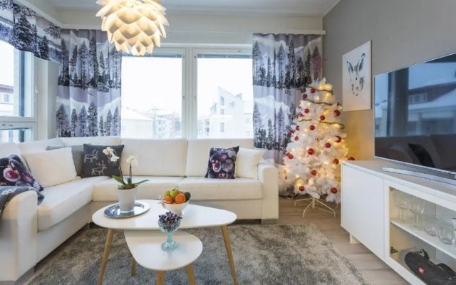 Tuomas´ luxurious suites, Ahola