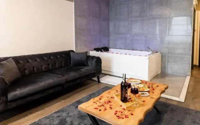 Arena Luxury Sui̇tes Hotel