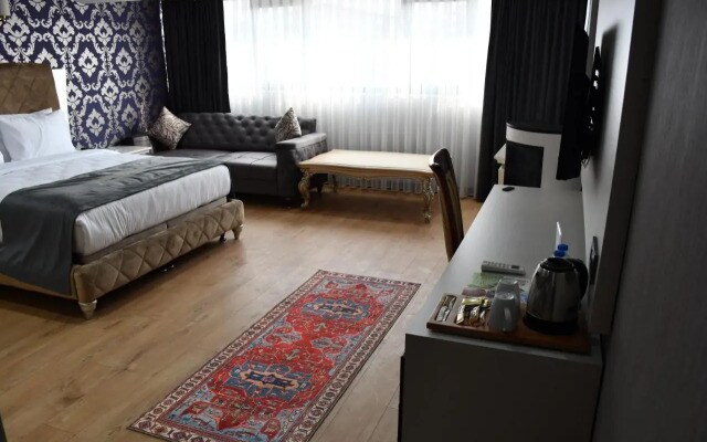 HMZ Luxury Hotel