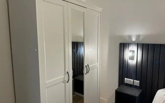 Cosy Flat With Garden London