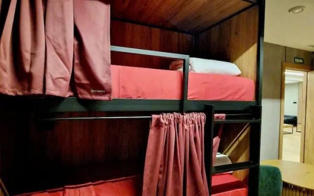 Velvet Hostel Business