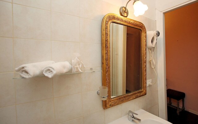 Amica Rome Guest House