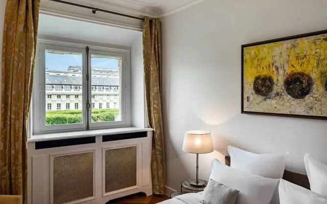 Palais Petit - Two Bedroom Apartment