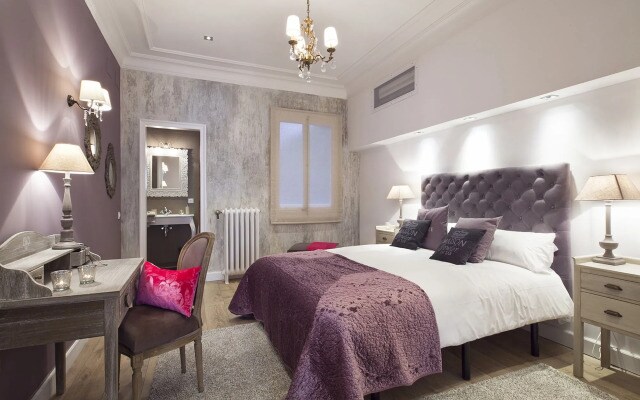 Catalunya Palace Apartment
