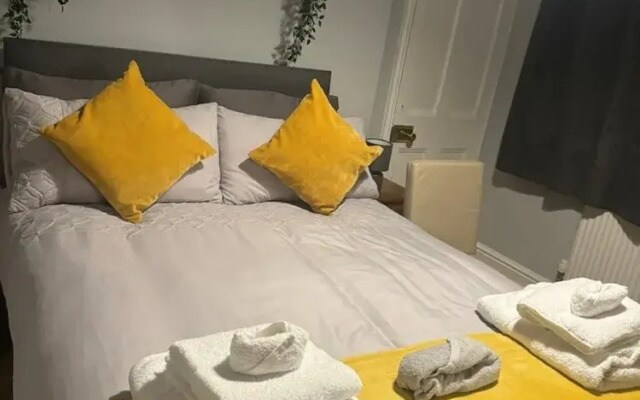 2 Guests - Free Parking - 6min to Derbion Centre