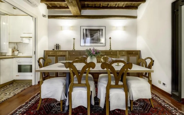 Luxury Flat in the Center of Rome